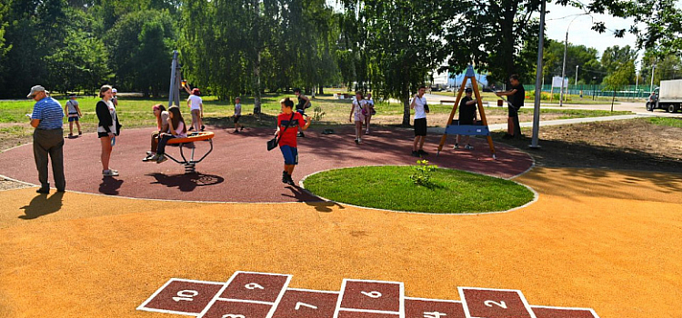 В Ярославле завершается ремонт в парке «Рабочий сад»_218140