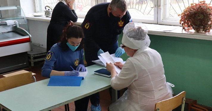 Учеников кормят не тем и не так: детский омбудсмен Ярославской области раскритиковал питание в школьных столовых