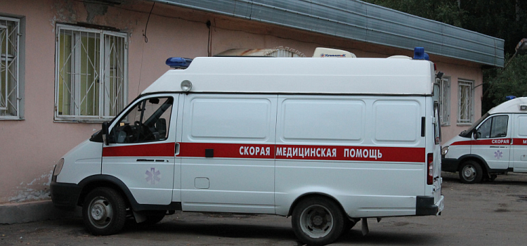 В Ярославле подросток на мотоцикле столкнулся с легковушкой