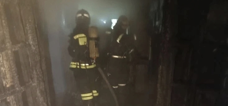 В Ярославле за пару часов вспыхнули два заброшенных дома_315849