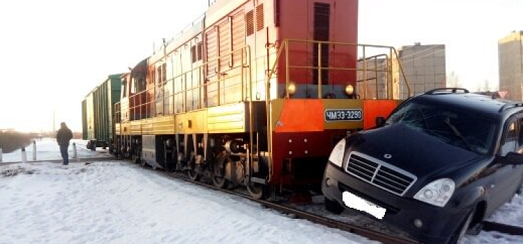 Причиной ДТП на ж/д переезде в Рыбинске стало нарушение правил водителем автомобиля — СЖД_156737