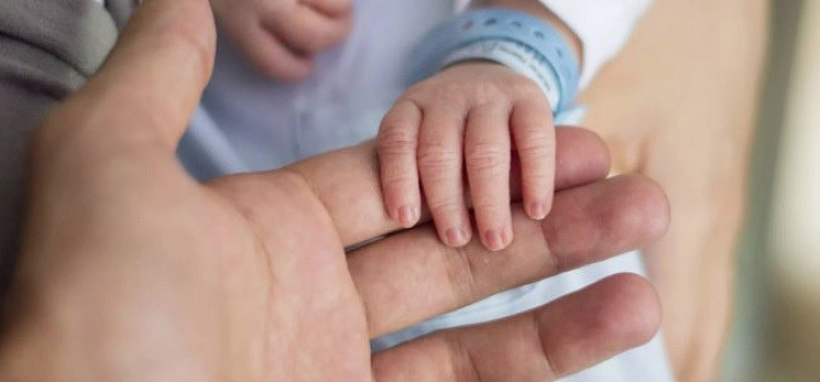В роддоме рассказали, какие продукты запрещены кормящим матерям