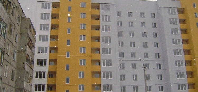 В Ярославле прокуратура помогает учителю-сироте получить квартиру