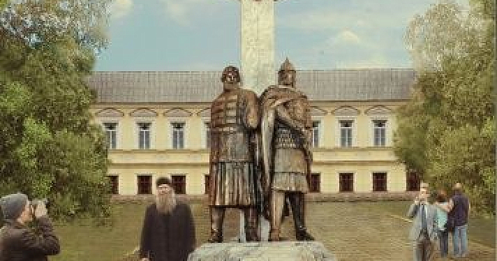 Памятник Минину и Пожарскому в Ярославле построят на «народные деньги»
