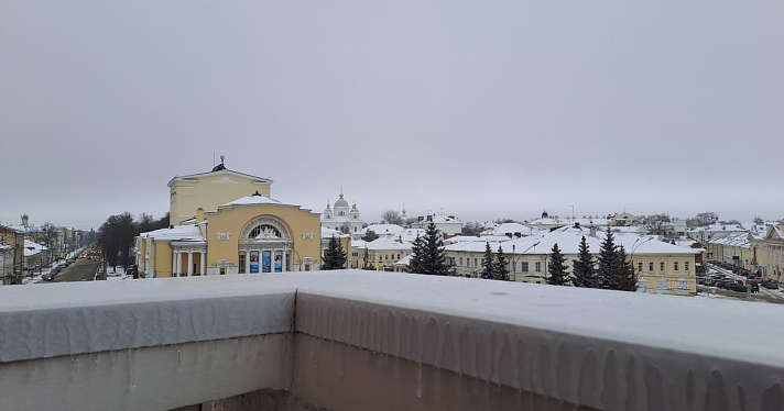 Царство из льда: на Ярославль обрушились ледяные дожди_258265