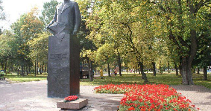 Памятники Ярославля подготавливают к зиме