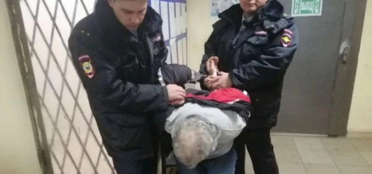 Ярославскому маньяку, который сбежал из психбольницы, продлили срок ареста