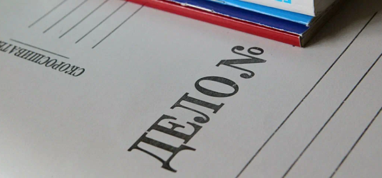 В Ярославской области мужчина украл у собутыльницы коробку водки