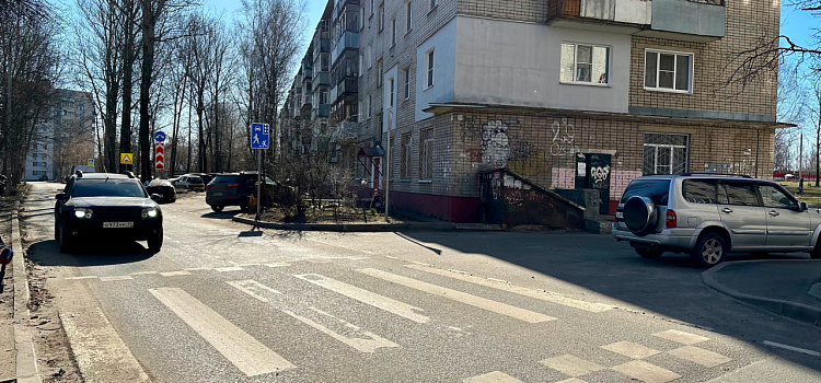 Некоторые объекты должны закончить раньше: власти и подрядчик показали, как проходит ремонт дорог в Ярославле_237587
