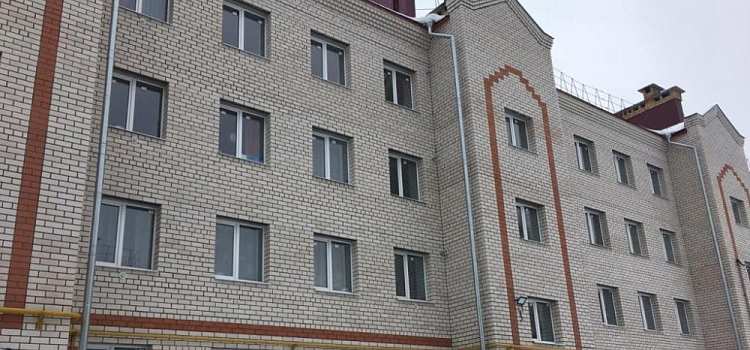 В Мышкине досрочно расселили людей из аварийного жилья