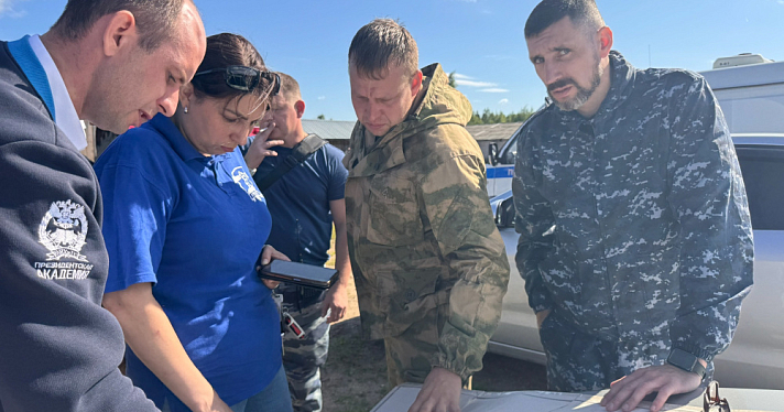 Больше суток в лесу: стали известны подробности поиска заблудившейся в большесельских лесах семьи
