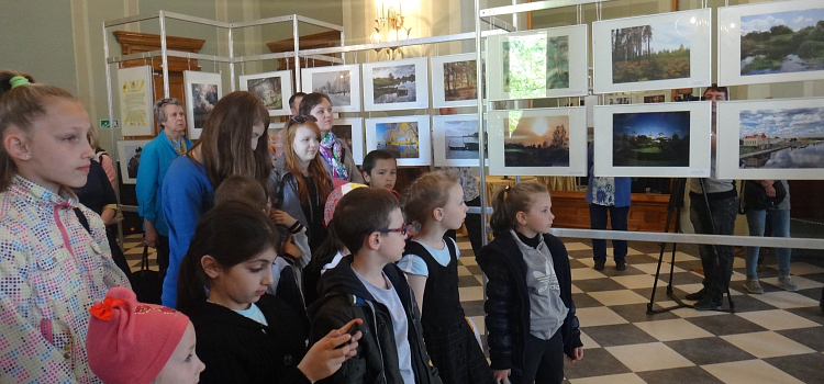 В музее-заповеднике открылась выставка «В объективе — Семья»_64937