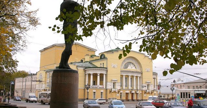 Ремонт памятника Ф.Г. Волкову находится на стадии завершения