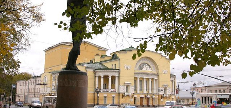 Ремонт памятника Ф.Г. Волкову находится на стадии завершения