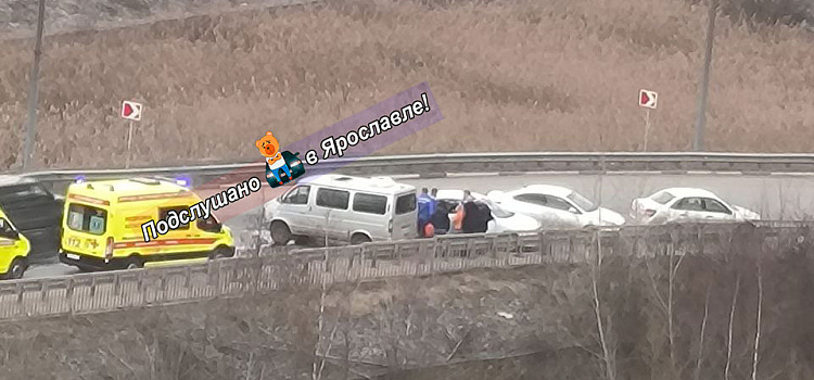 В центре Ярославля в ДТП пострадали четыре человека