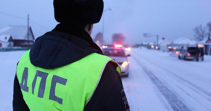 Госавтоинспекция предупреждает: зимой дистанция решает всё