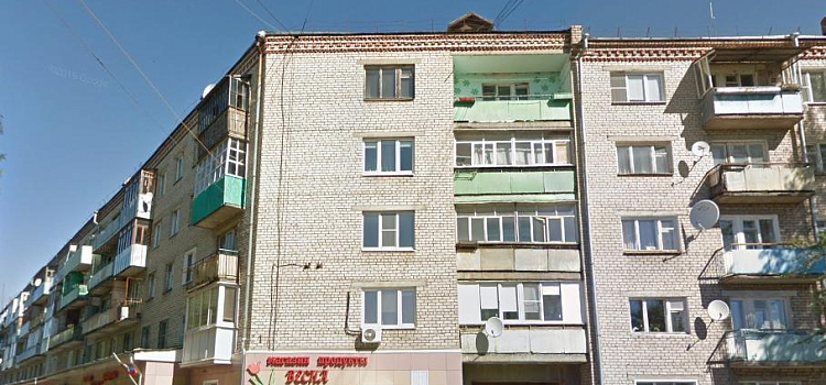 Скончался по пути в больницу: в Ярославской области в пожаре погибли два человека