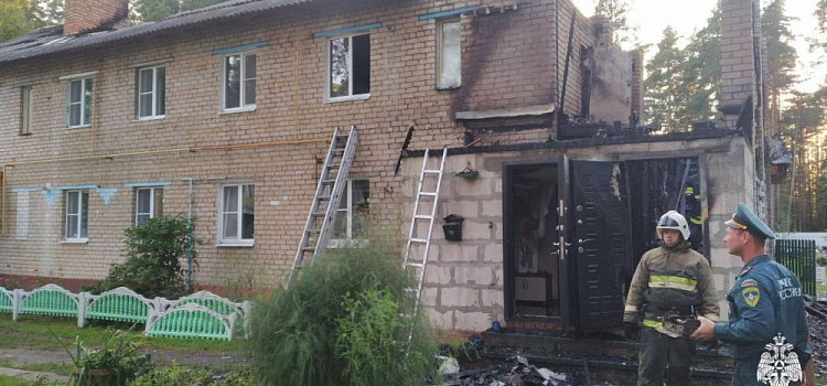 Пострадавшим от пожара в Некрасовском округе выделят по 800 тысяч рублей