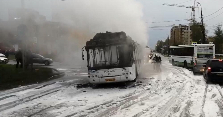 В Ярославле прокуратура начала проверку после инцидента со сгоревшим автобусом