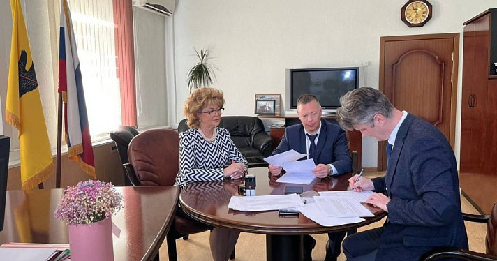 Самовыдвиженец! Михаил Евраев сдал документы для участия в выборах губернатора Ярославской области