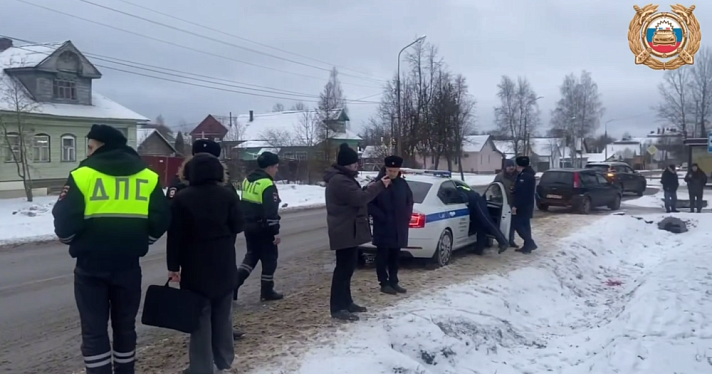 В Ярославской области на пешеходном переходе насмерть сбили женщину