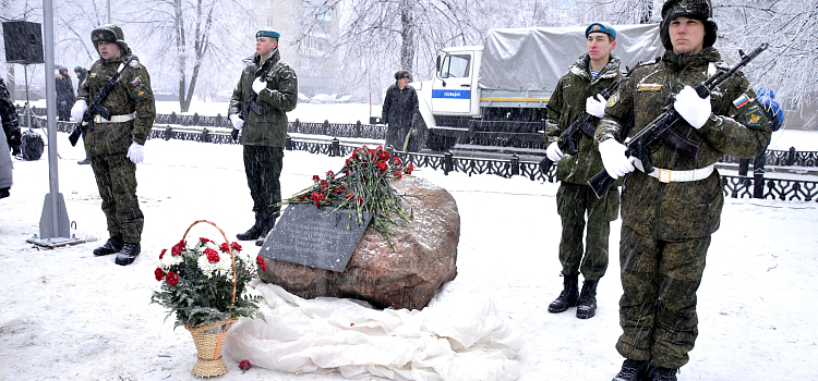Памятник Герою СССР Василию Маргелову установят в день ВДВ_22994