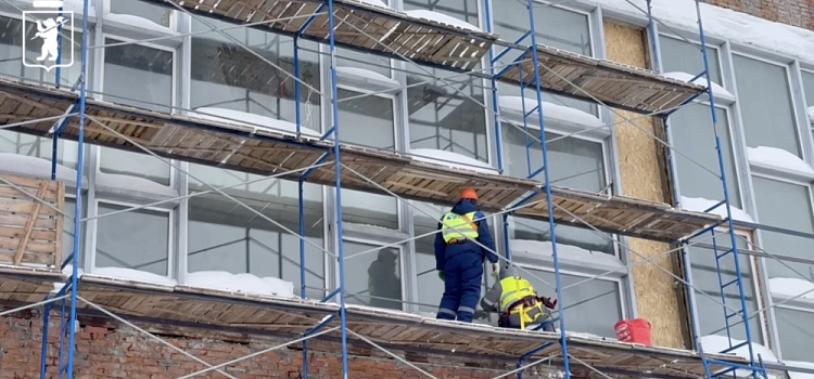  Реконструкция бассейна «Лазурный» в Ярославле вышла на активную фазу