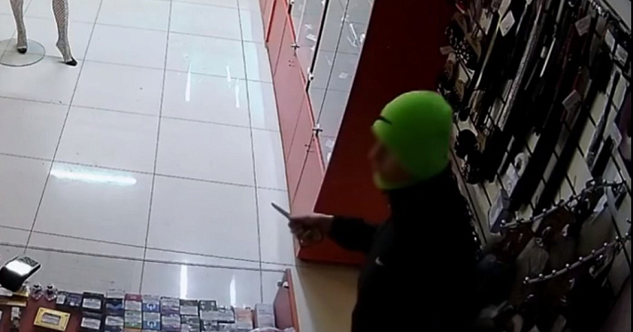 В Ярославле мужчина с ножницами в руках попытался ограбить интим-шоп