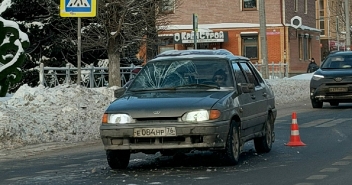 Девушка на ВАЗе сбила пешехода в Ярославской области