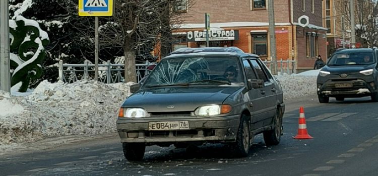 Девушка на «ВАЗе» сбила пешехода в Ярославской области