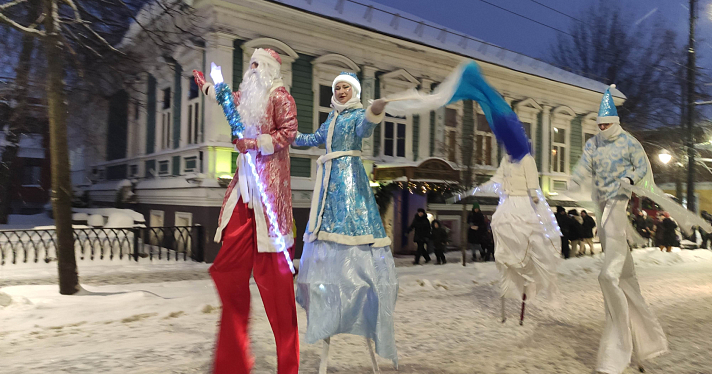 В «НаШествии Дедов Морозов» в Рыбинске приняли участие почти восемь тысяч человек_259974