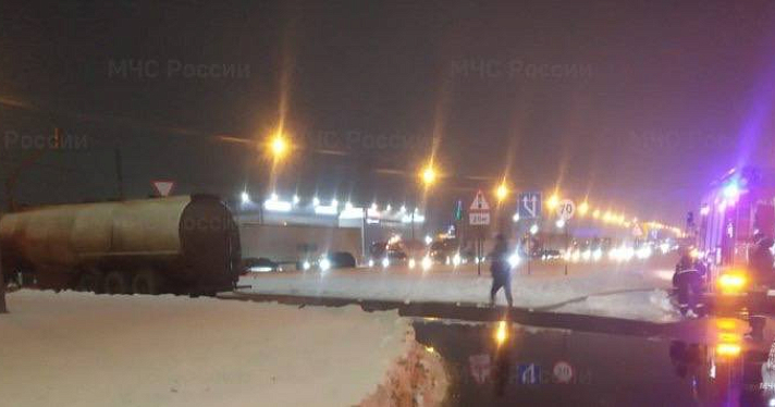 В Ярославском районе при перевозке цистерны разлилось масло