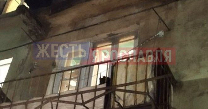 В Ярославле в многоквартирном доме обвалилась балконная плита_267460