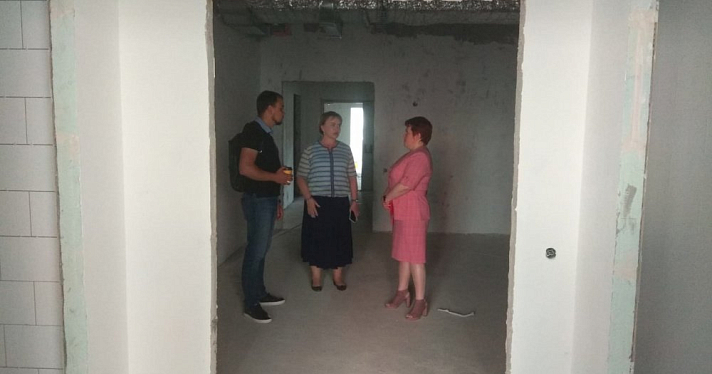 Глава ярославского Росздравнадзора посетила строящееся здание хирургического корпуса областной онкобольницы