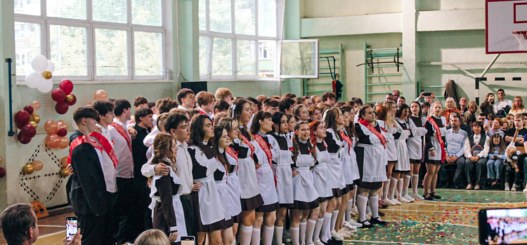 В ярославских школах прозвучали Последние звонки_316573