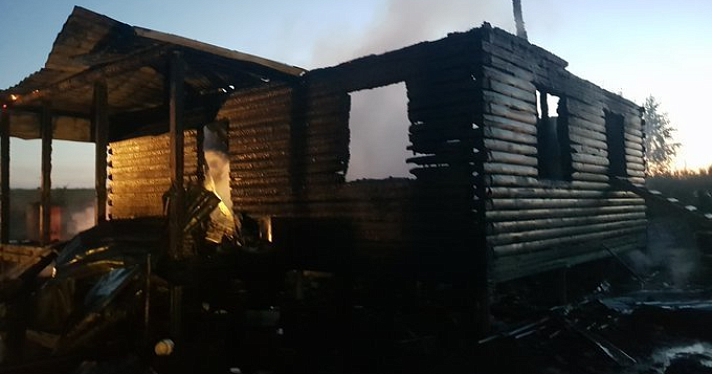 В Ярославском районе при пожаре погиб ребенок