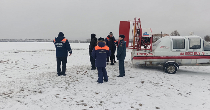 В Угличе под лёд провалился человек с велосипедом