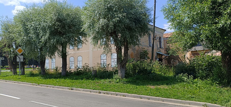 Историческую гостиницу XIX века в Тутаеве выставили на торги за 1 рубль_322097