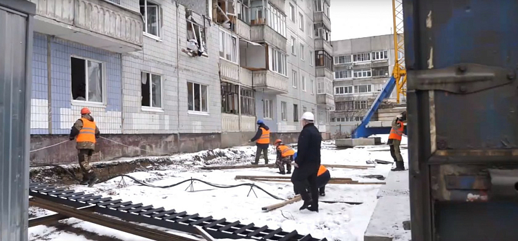 В доме на Батова идут противоаварийные работы. Фоторепортаж_170999