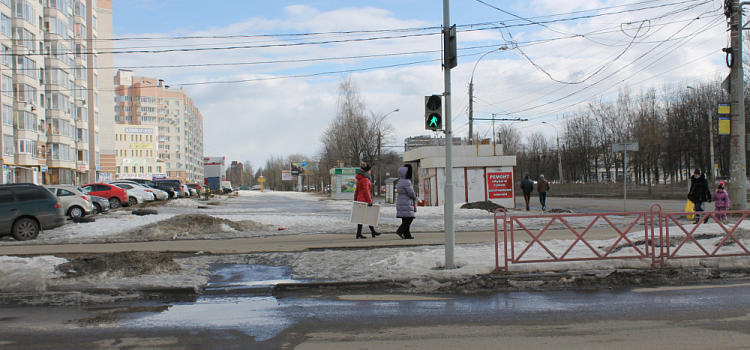 В Дзержинском районе Ярославля недалеко от гипермаркета запретят парковку