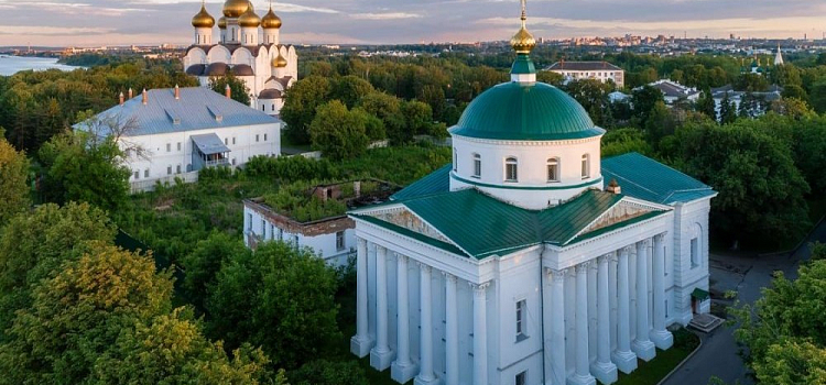 Ярославские градозащитники бьют тревогу из-за строительства отеля на Волжской набережной