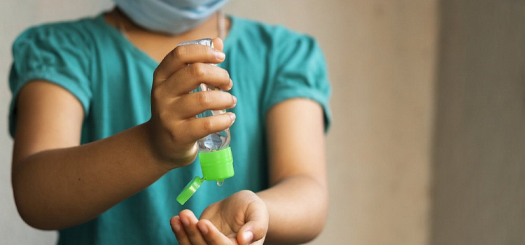 Врач назвала признаки ковида у детей