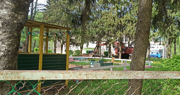 В Переславле-Залесском перекопали территорию у детского сада: причина