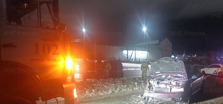 В Ярославле в тройном ДТП погиб молодой мужчина_290227
