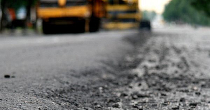 За неделю в Ярославле отремонтировали 235 метров дорог