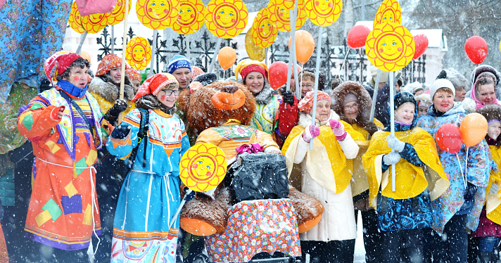 Снегопад не помешал Масленичному шествию в Ярославле _24034