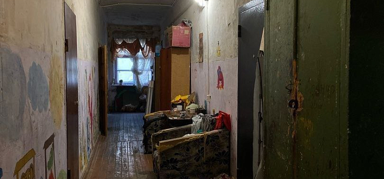 В Ярославле мэрию обязали расселить и снести старый дом_275127