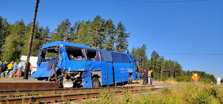 Выбросило в окна: стали известны обстоятельства смертельного ДТП с ярославскими паломниками