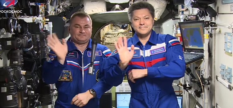 Рыбинский космонавт Алексей Овчинин поздравил землян с Днем космонавтики_157374