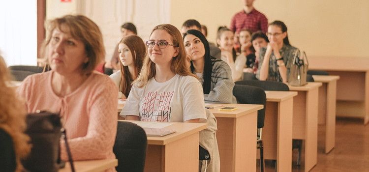 Назвали число ярославцев, безупречно знающих русский язык